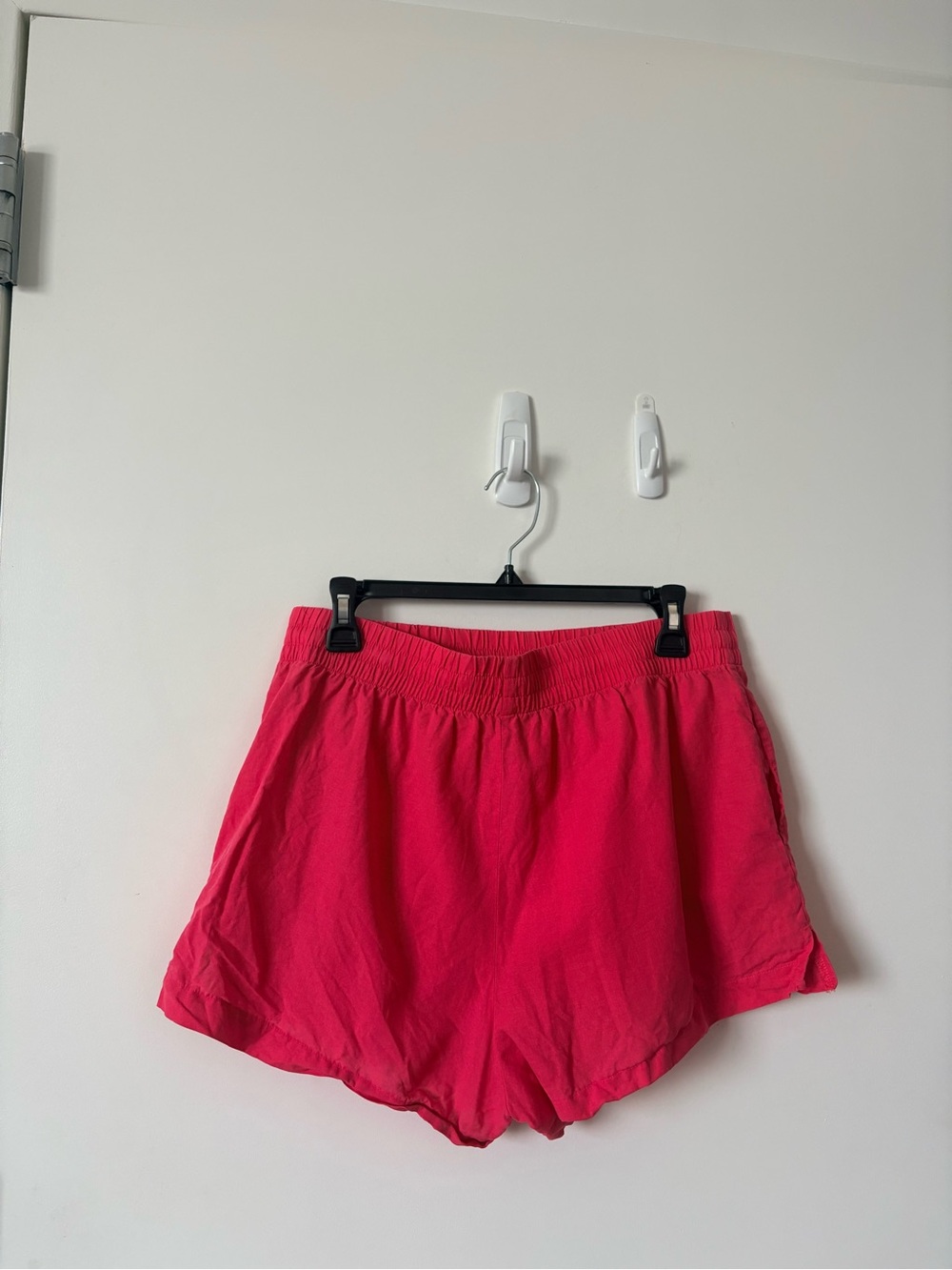 Victoria’s Secret Linen-Blend Beach Cover-Up Shorts - Picture 3 of 5